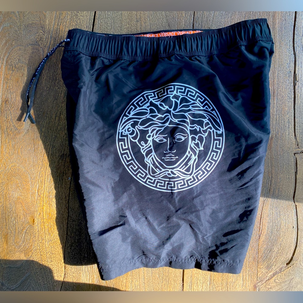 VERSACE SWIMMING TRUNK SZ 6 EU (MEDIUM)
